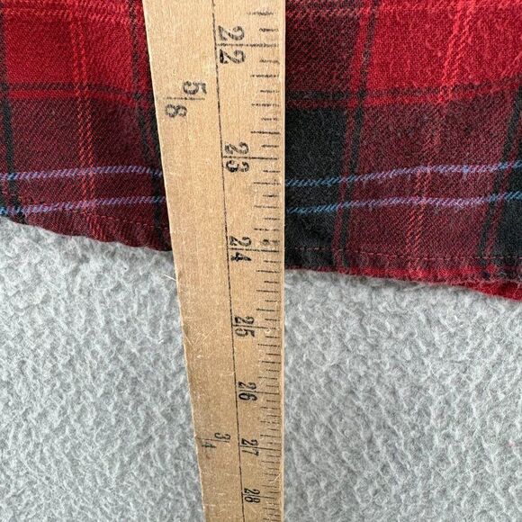 Brixton Bowery cropped Flannel Size XS Fall Red Holidays Surf Plaid Casual - Picture 7 of 11
